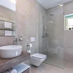 度假居 In With Sauna