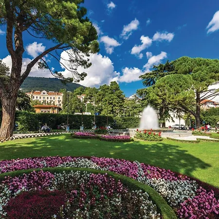 In With Sauna بيت للعطل